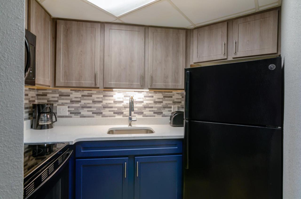 Premium One-Bedroom Suite Two Double Beds Ocean View,1628659955:JPEG